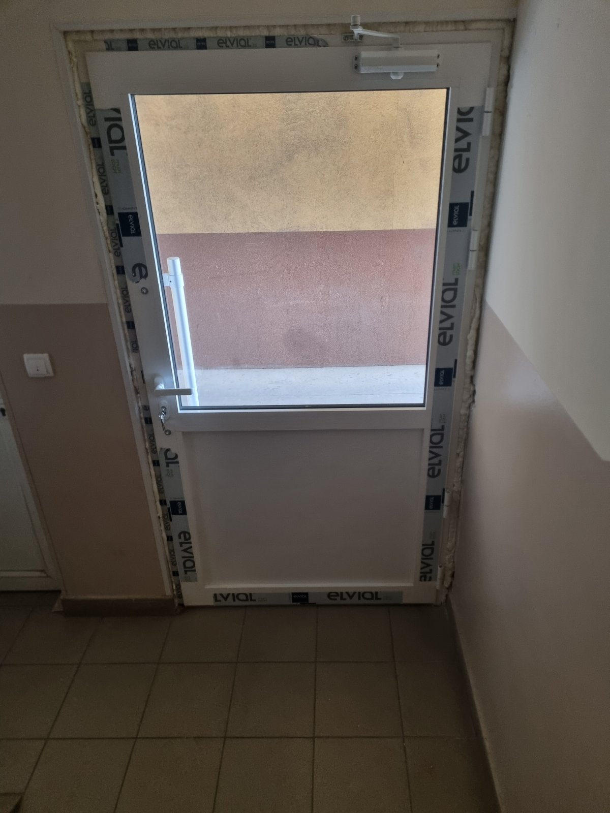 Aluminijumska vrata bela NS Mplast