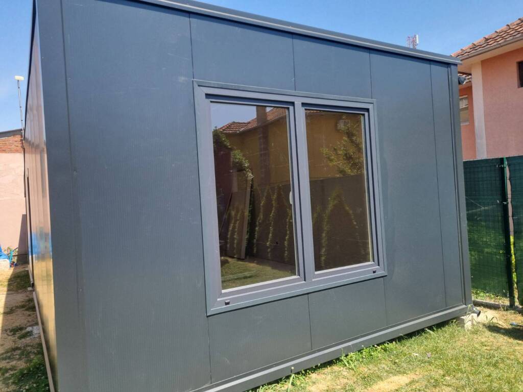 PVC i ALU Stolarija za Montažne Kontejnere