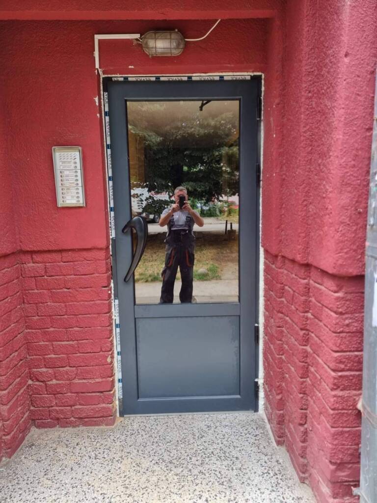 Termo i zvučna izolacija ulaznih vrata