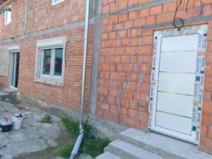 5 ključnih saveta pri kupovini ulaznih vrata: PVC vs. ALU