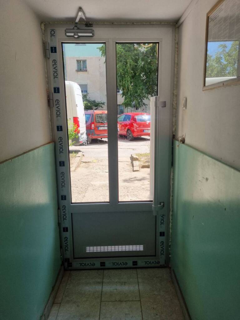 5 ključnih saveta pri kupovini ulaznih vrata: PVC vs. ALU